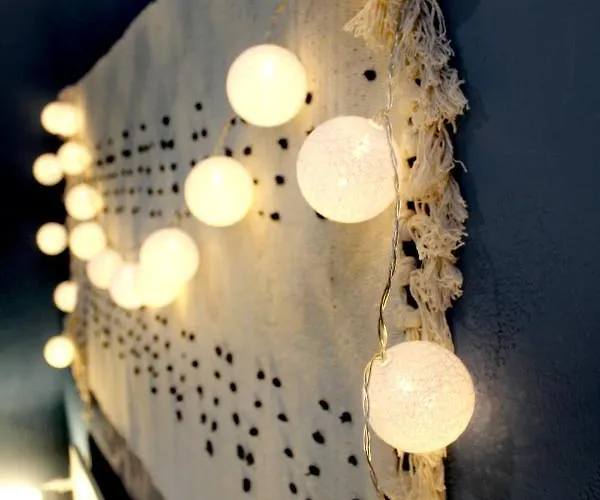 In Blue в історичному центрі міста