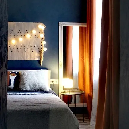 Apartment In Blue в історичному центрі міста *