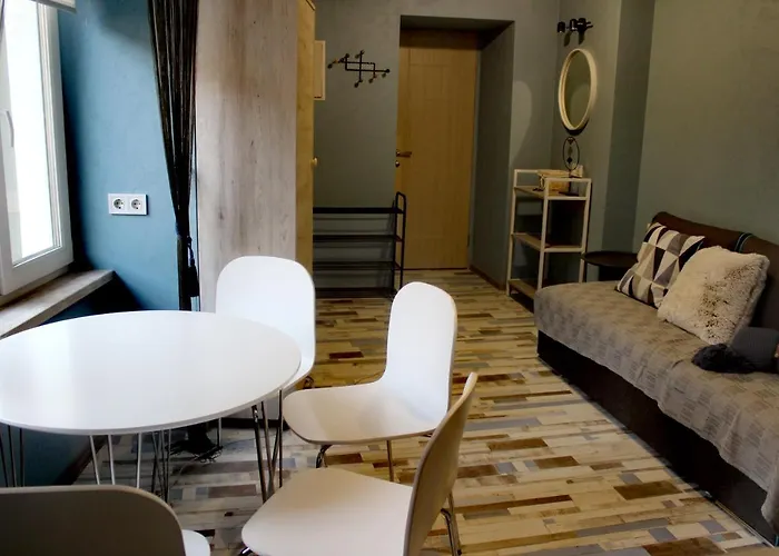 In Blue в історичному центрі міста *